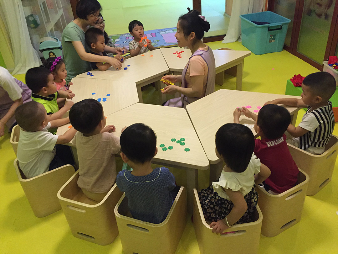〈萬科第五園中心〉日?；顒右曨l，一起圍觀吧