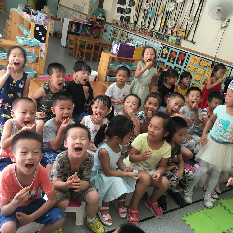 濃濃中秋情，歡樂迎國慶