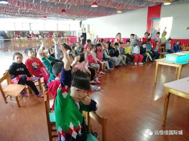 媽咪，這是我玩過最好玩的沙子……