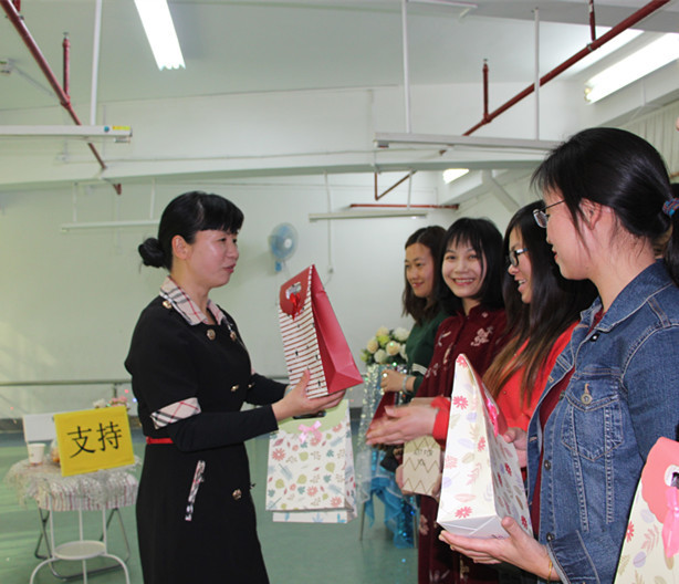 家園合力，共創(chuàng)佳績(jī)-----花園幼兒園家委會(huì)活動(dòng)報(bào)道