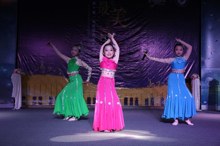 你唱我唱大家唱，你聽(tīng)我聽(tīng)好聲音！ ——2019年第十屆“遠(yuǎn)恒佳好聲音”龍華校海選如火如荼